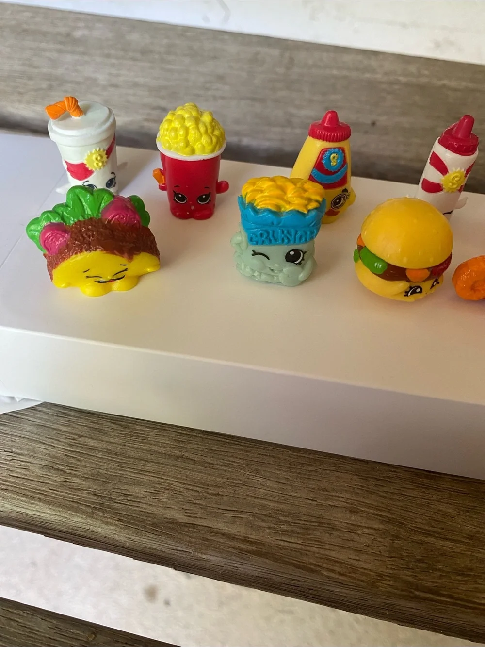 Shopkins bright assortment